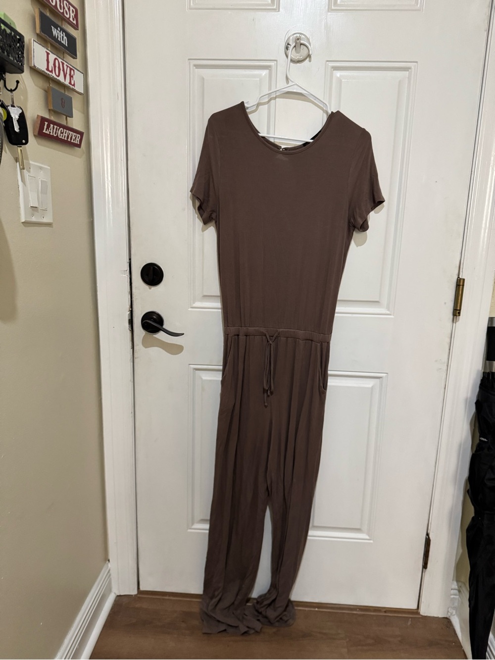 Everyday Short-Sleeve Jumpsuit in Brown